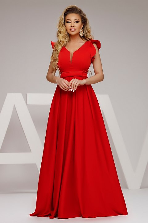 Vestido de noche rojo largo muy femenino tanto en color como en diseño