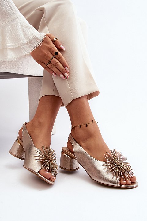 Casual sandals with a heel